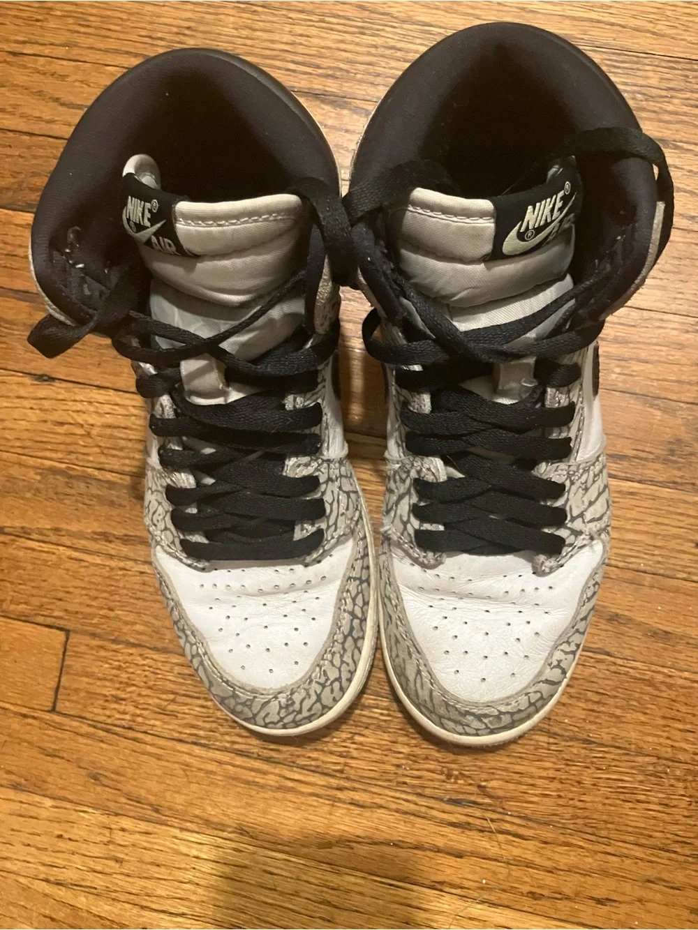 Size 6Y Air Jordan 1 Retro High OG White Cement (GS)